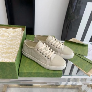復(fù)刻GUCCI古馳高品質(zhì)鞋子 一件代發(fā)