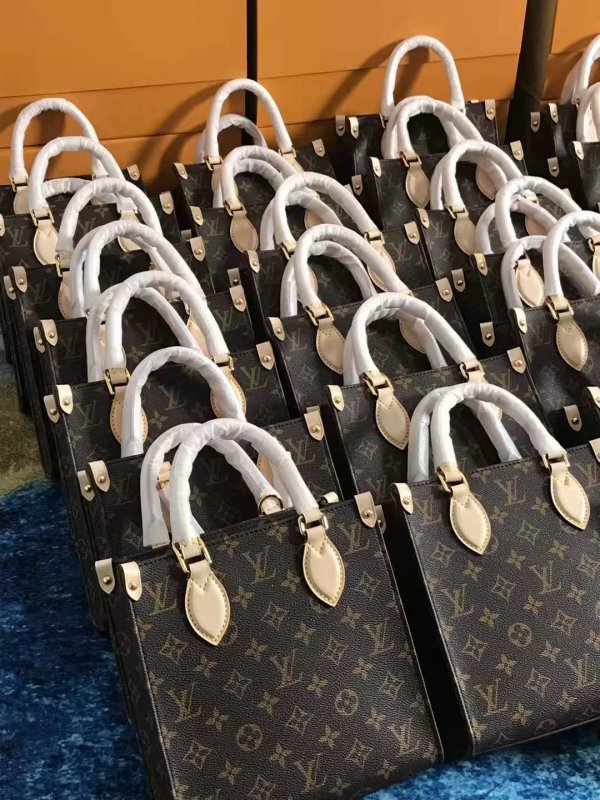 --微信大牌包包貨源 奢侈品包包一手批發(fā)奢侈品貨源批發(fā) 奢侈品一手貨源微信 一手貨源店鋪 實體店進(jìn)貨渠道，實體店電商貨源