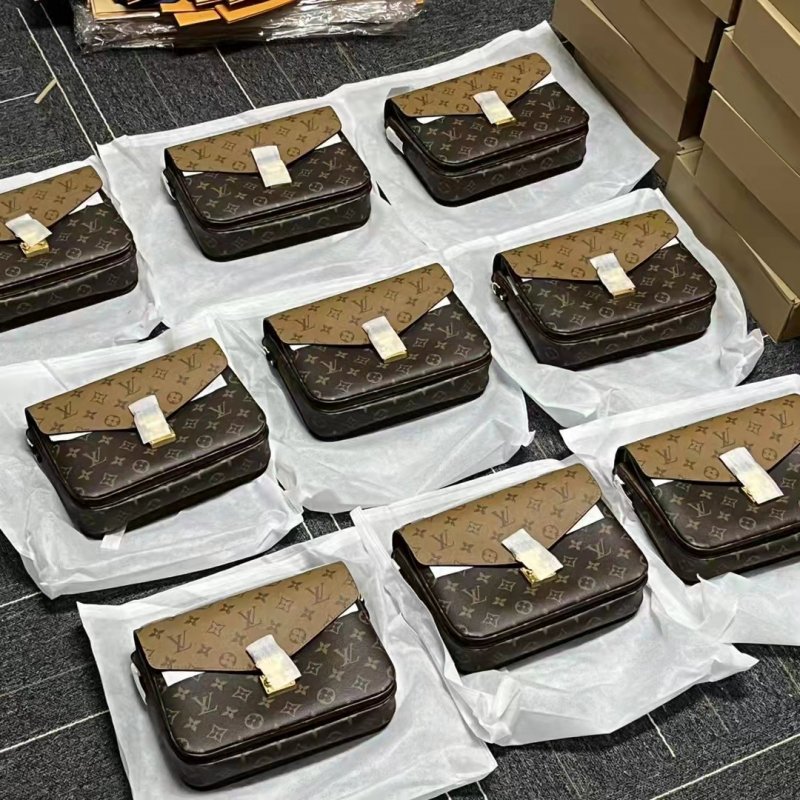 --直播貨源一件代發(fā) 找到貨源源頭一手源頭代工廠貨源鉆柜的奢侈品頂級奢侈品渠道貨包包源頭奢侈品包包獨家奢品奢侈品廠家一手貨源