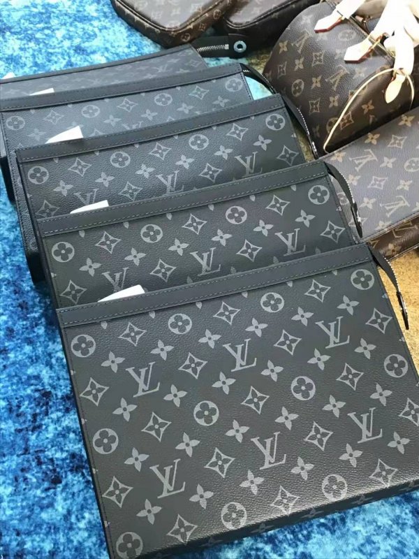 --奢侈品從業(yè)二十年電商源頭東莞奢侈品貨源包包組裝的貨源微商兼職免費代理東莞廠家貨源奢侈品包包的源頭奢侈品中國代工廠