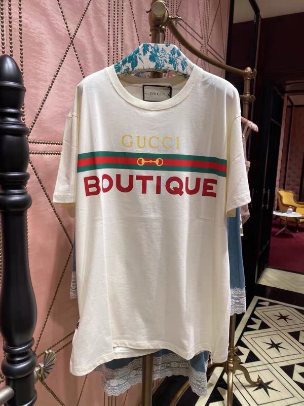 --高品質(zhì)運動服代理全部出廠價拿貨 一件代發(fā)服務(wù)
